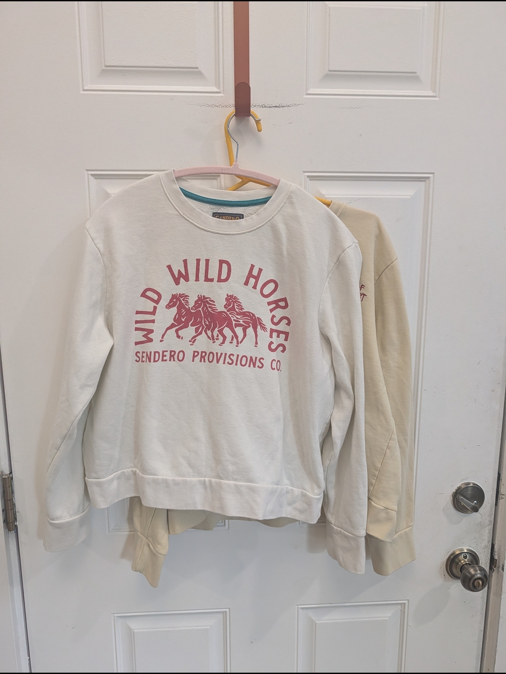 Lot Of Two Sendero Provisions Cropped Sweatshirts